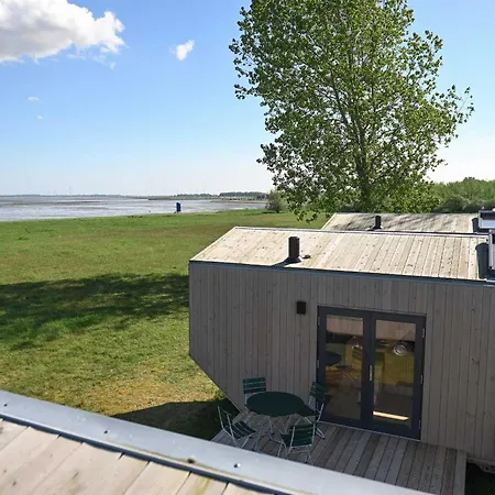 בית נופש Tiny House Pioneer 1 - Tiny Spot *