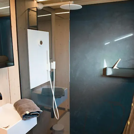 Semesterbostad Tiny House Pioneer 1 - Tiny Spot Schillig