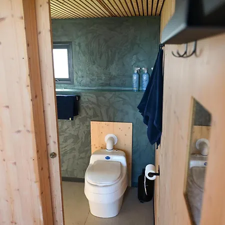 Tiny House Pioneer 1 - Tiny Spot * Schillig